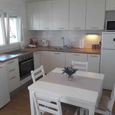 Apartman S Pogledom Ždrelac Exterior foto